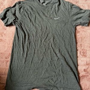 Nike tshirt